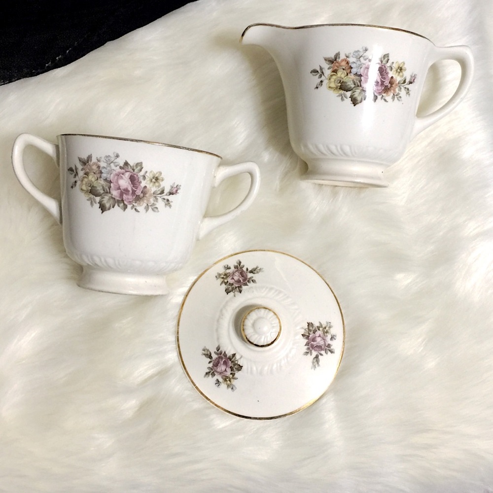 Hand Painted 22KT Gold Floral Creamer&Sugar Set
